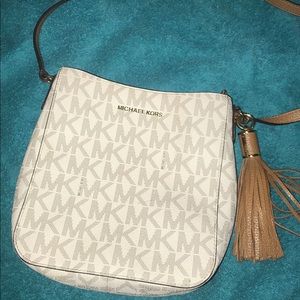 mk purse (authentic Clearly)